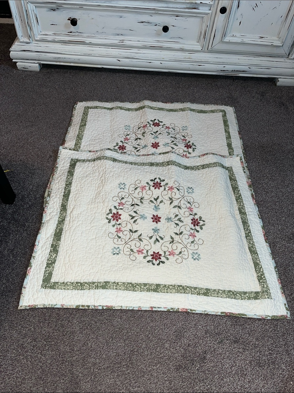 Cream Quilted Bedspread with Floral Embroidery and Green Trim